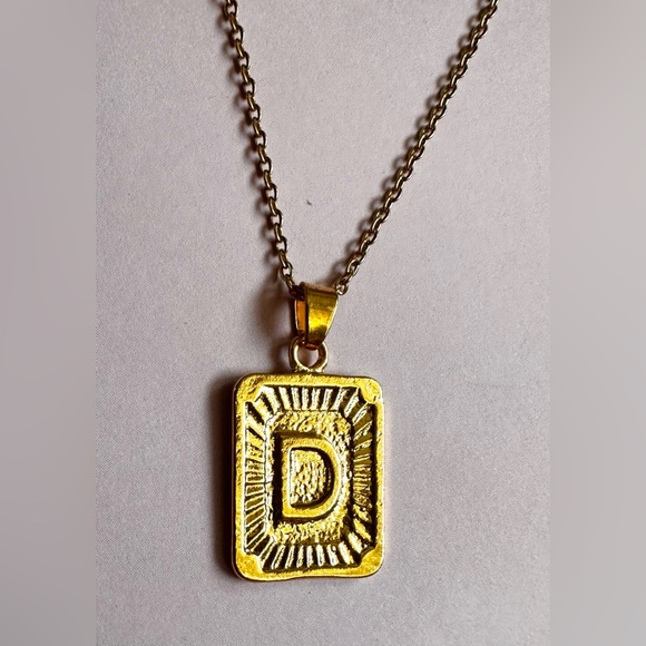 Sold!  Won’t let me delete it!! - Picture 2 of 7